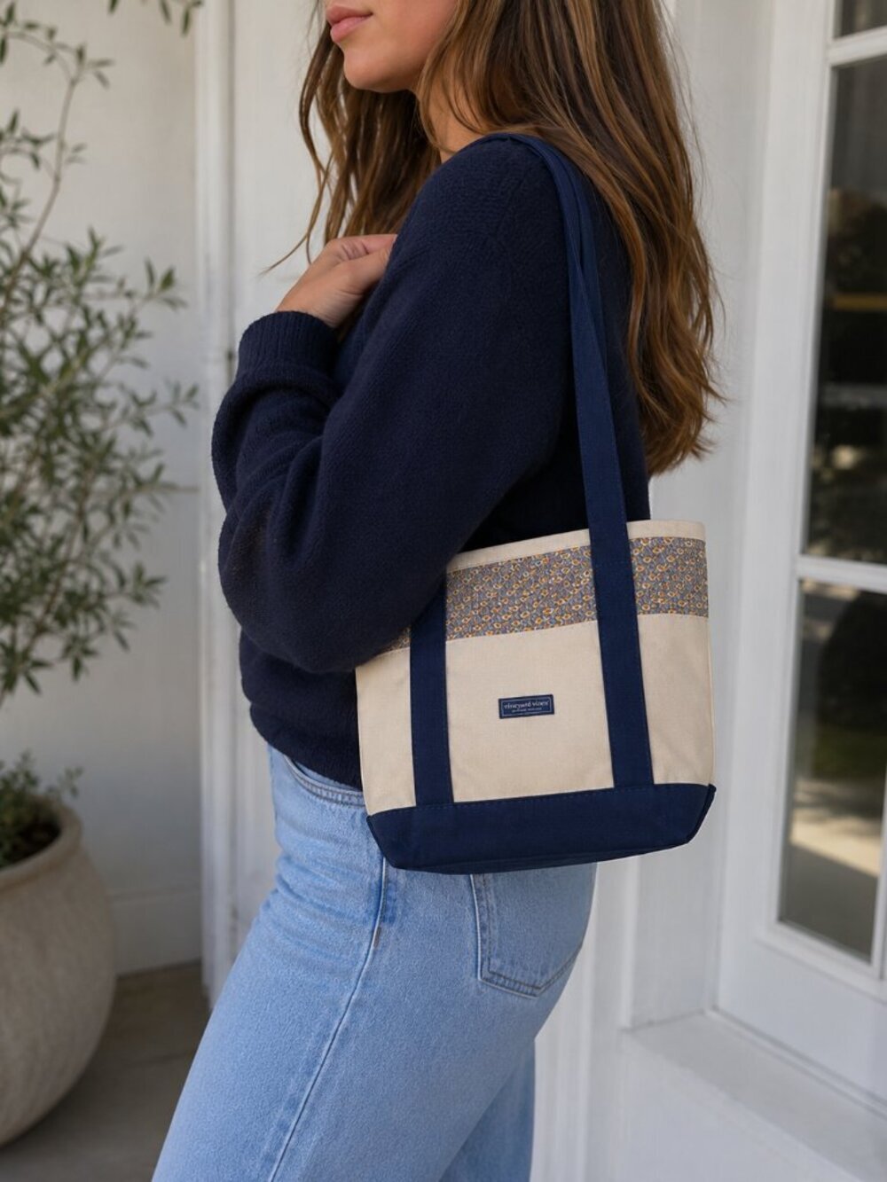 Vineyard vines tote boat canvas bag